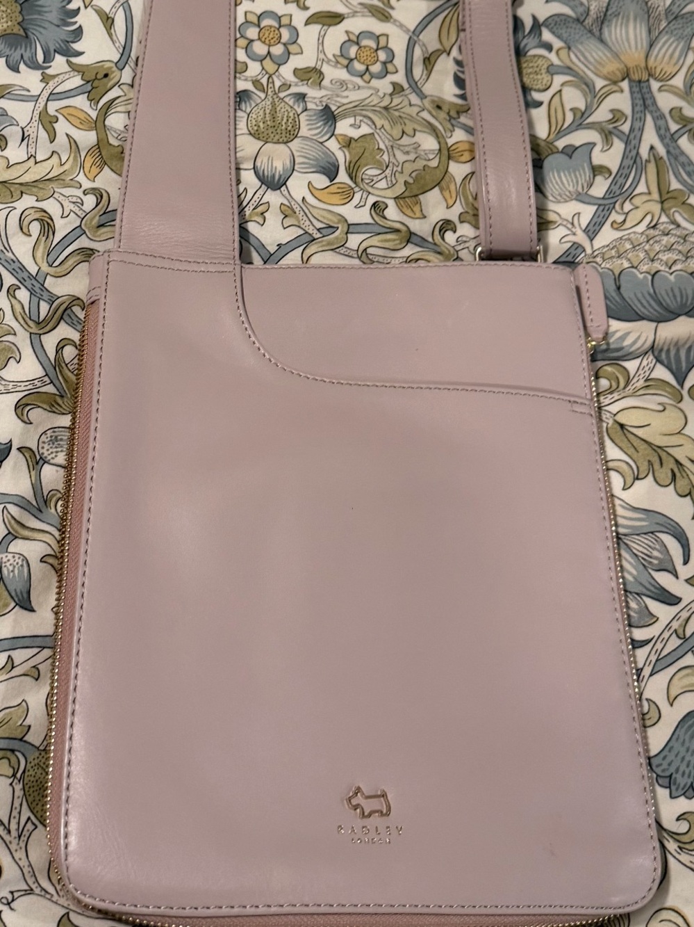 Women's Crossbody Bag in Dusty Pink